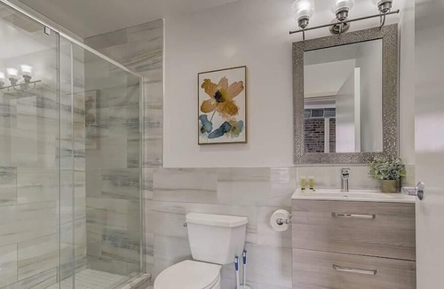 Northern Liberties Apartment | Frontdesk | Bright + Open 1 BR near Downtown