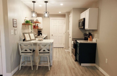 Tallahassee Condo | 🏆FSU farmhouse Condo - great for Orientation & campus tours