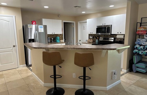 Eisenhower House | Ft Myers-Lehigh Acres/Saltwater Electric Heated Pool + 3 Waterfalls/Hot Tub