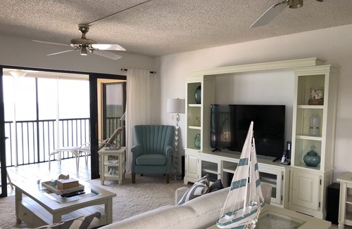 Indian Rocks Beach Condo | Full Beach Front South Corner Condo with Heated Pool, Spa & Tennis Court 2/2