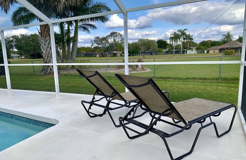 Biggar House | Full Home w Pool. Country Club. Golf. Close to Beaches. 5 Stars. Low Rate Sale.