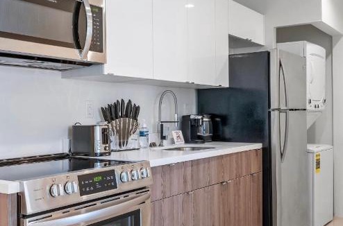 Coral Way Apartment | Full Kitchen 2BDR 1 Bath WD Heart of Little Havana -303-