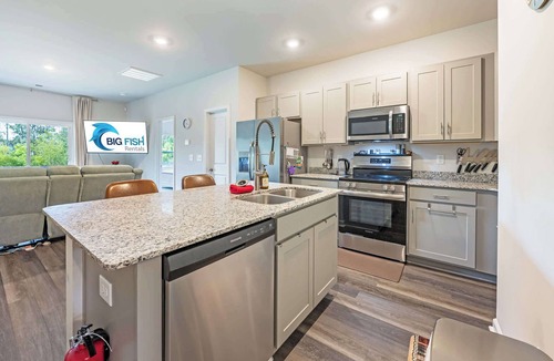 Little River Condo | Fully Equipped 3BR Stay with Smart TV & Cozy Living