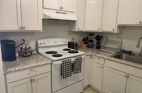 Englewood South Apartment | "Fully Furnished 2BR/1BA Just 5 Mins from Stunning Englewood Beach, FL!"