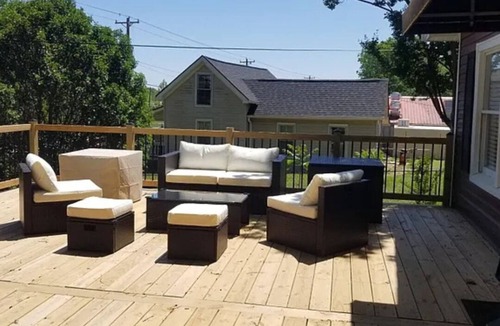 Landrum House | Fully Furnished 4BR/2BA Home with Deck – Pet Friendly – Near Tryon