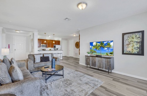 Florida Central Atlantic Coast Condo | Fully Renovated Condo w/Lakeview! *Near I-Drive and Convention Center*
