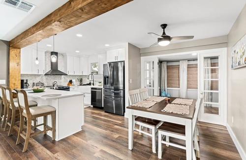 St. Petersburg - Clearwater House | Fully Renovated home with POOL- 6 minutes to beach