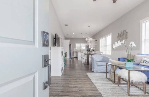 East Ybor House | Fully Renovated Historic Ybor Bungalow