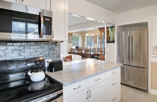 Riviera Beach House | Fully Updated West Palm Home in Quiet Neighborhood – Sleeps 12, 1 Mile to Beach!