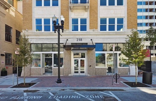 Downtown Jacksonville Apartment | Fun Cozy Studio Apts - 1 Mile to TIAA Bnk Fld!