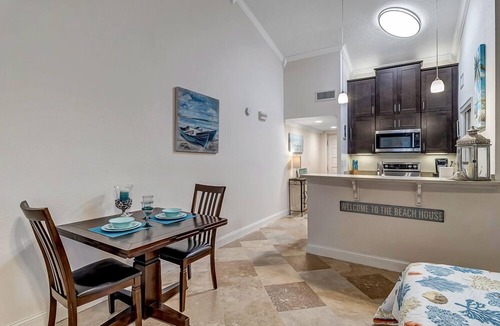 Sawgrass Condo | Fun in the Sun - Coastal studio w/pool access