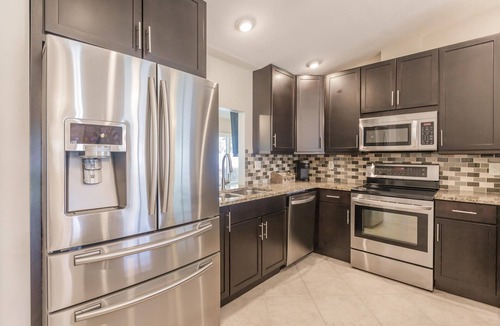 Willoughby Acres House | Fun in the Sun! Heated Pool & Game Room