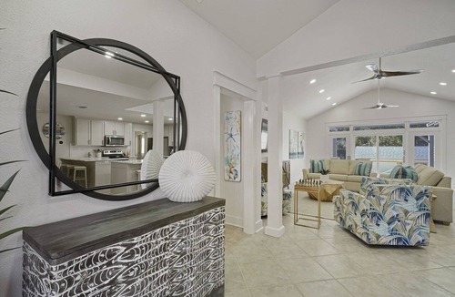 Gulf Pines House | Fun in the Sun - Vacation Home with Private Pool, Pickleball Court & Includes Golf Cart