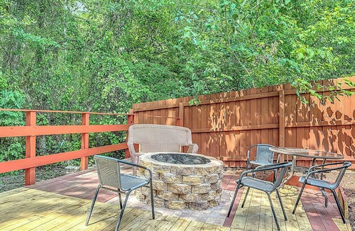 Doctors Inlet House | Fun Oasis: 4BR Home w/Private Pool & Game Room!