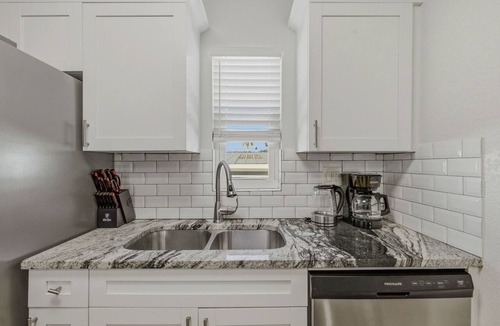 Swann Estates Apartment | Furnished 2BR in South Tampa | Ideal for Weekly & Extended Stays