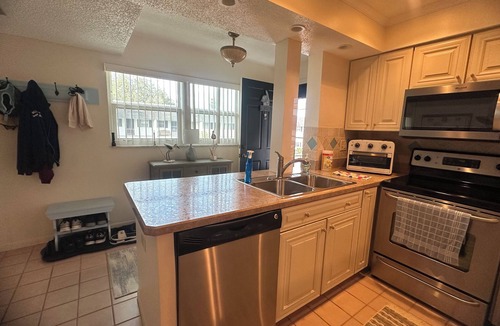 South Bradenton Apartment | Furnished 2nd Floor Condo in a 55+ Community