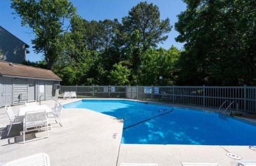 North Charleston Apartment | Furnished 3 Bedroom Condo near Trident Medical Center