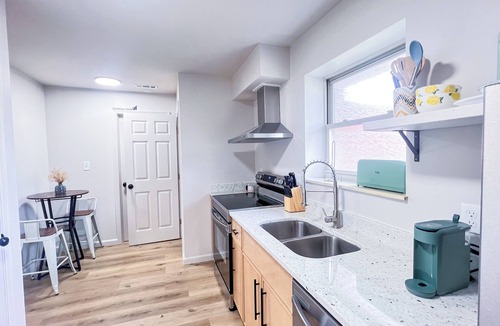Knoxville House | Furnished Duplex: 1BR/1BTH-1.2 mi-Downtown Knoxville