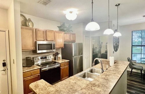 Desoto Acres Condo | FURNISHED LAKE VIEW CONDO IN GATED RESORT STYLE SETTING