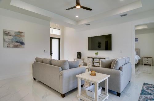 Diplomat House | Furnished Lanai and Private Pool Cape Coral Home