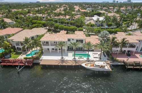 South Lake House | Furnished Waterfront Rental House with Dock and Boat Access