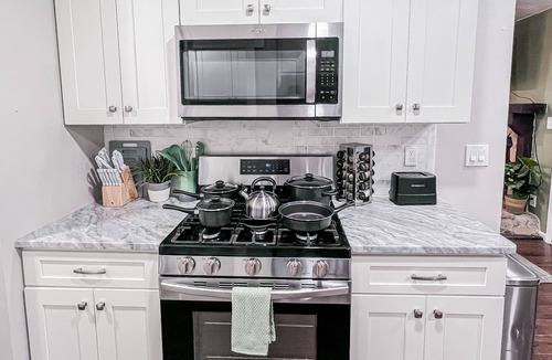 Tucker House | Game Room ! King Bed ! Near ATL ! Fenced Yard W/Deck BBQ