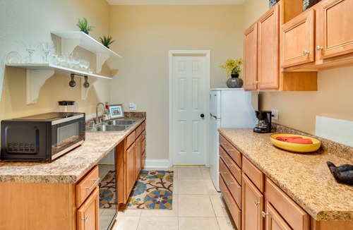 Fletcher House | Game Room & Views! 'Valley Myst' Fairview Home