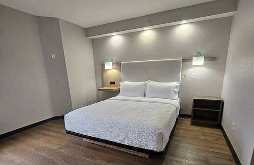 Frederick Hotel | Garner Hotel Frederick Southeast by IHG
