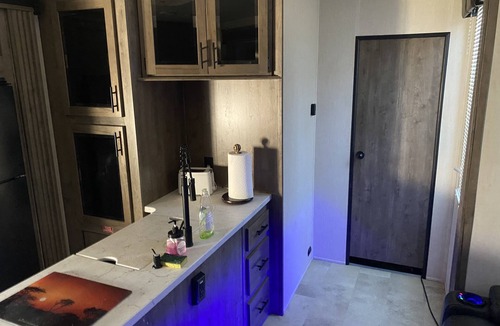 Brooksville RV Rental | Gated Camper with great extra features