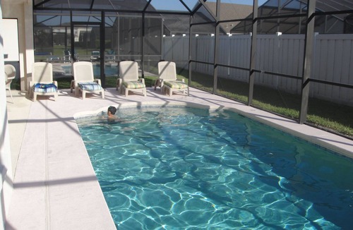 Cumbrian Lakes Villa | Gated community! Charming Villa with Private Pool, 6 Miles to Disney.