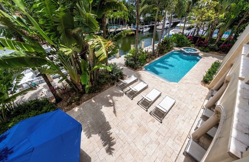 Las Olas Isles House | Gated Waterfront Luxury Home! Private Pool, Hot Tub & Mansion Views!
