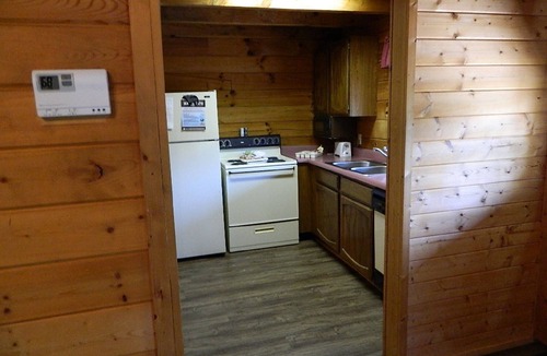 Pittman Center Cabin | Gatlinburg Log Cabin for Honeymooners or Just A Well Deserved Getaway