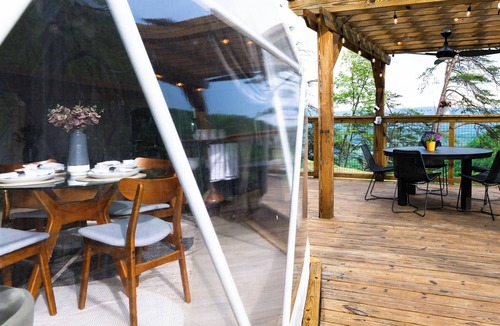 Pikeville Cabin | Geodesic Dome on the Cliff | Private Hot Tub + Canyon Views | Sleeps 4