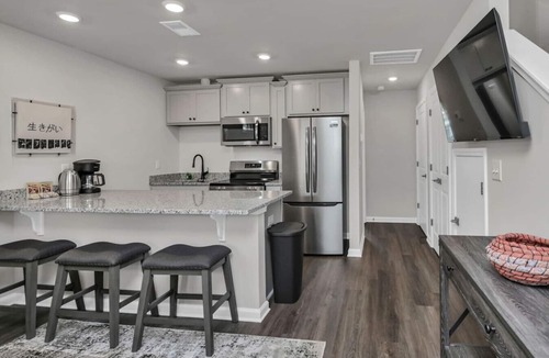 University Hill House | Gervais Cottage | The Pickens Cottages