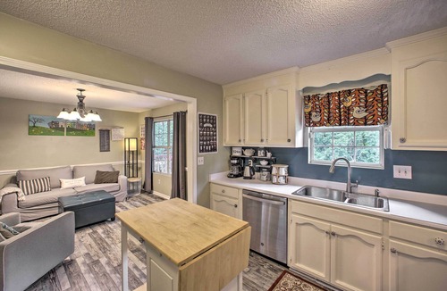 Greenville Cottage | Get 10% off for week-long booking at Dog Friendly Cottage with fenced backyard