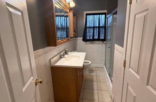 Bensalem House | Get Away Casino -Cozy 2-Bedroom Home Near PARX Casino & Sesame Place