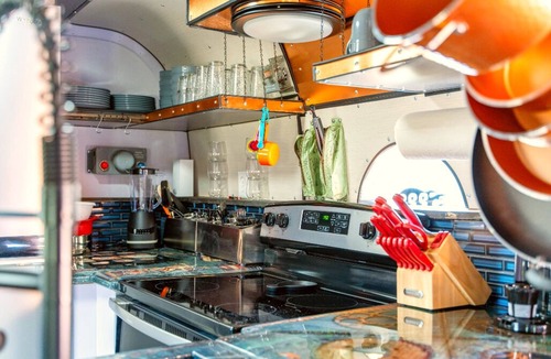Brooksville Apartment | Get to the CHOPPA! One-of-a-kind 2/1 HELICOPTER on 5 acres in the woods!