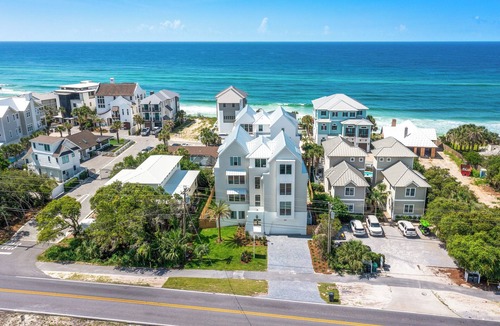 Seacrest House | "Getaway on Green" South of 30A Walk to Beach Private Heated Pool Elevator Bikes