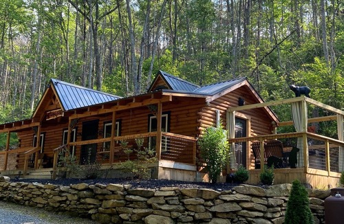 Sevierville House | Gettin Cozy - Peaceful Mountain Escape for Couples - Hot Tub, Pet Friendly