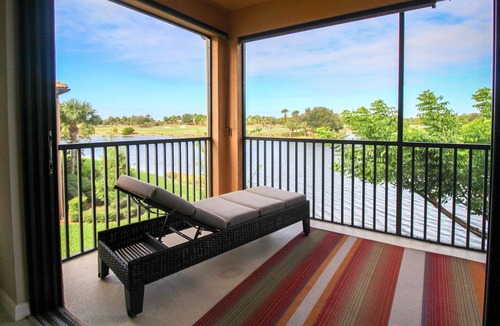 Venice Villa | Giddy Up Golf Get Away: Lakefront Golfing 3 BR Villa in Sarasota National