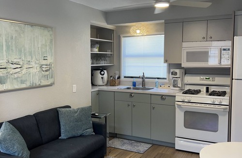 Summerfield House | GiGi’s cottage minutes from the Villages