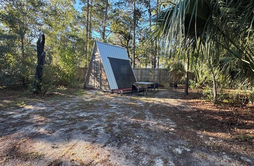 Brookridge Cabin | Glamping at the Olive Grove