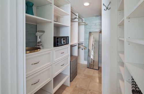 Midtown Condo | Glimmer Glass oceanfront condo by Rent Key West Hideaways