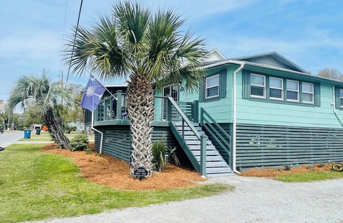 Edisto Island House | “Going Coastal”- Newly Remodeled 1950's Beach Cottage