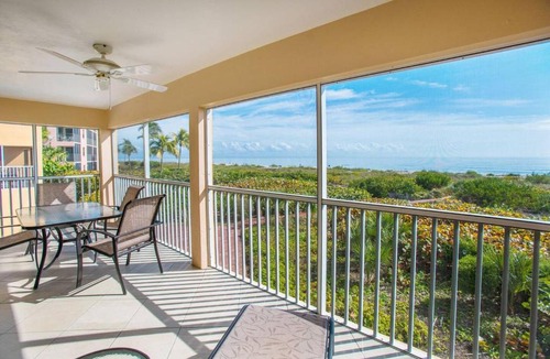 Sanibel Villa | Golden Beach 2