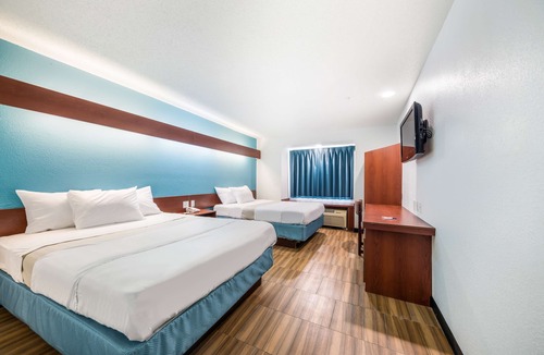 Brunswick Hotel | Golden Isles Inn & Suites Brunswick South