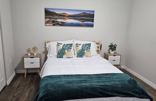 Westminister House | Golden Leaf is a property in which you will feel like home.