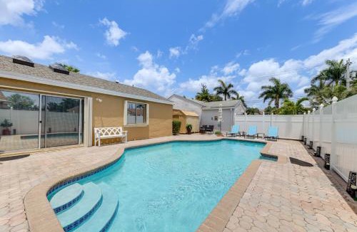 Whisper Walk House | Golf and Shop Gem with Private Pool in Boca Raton