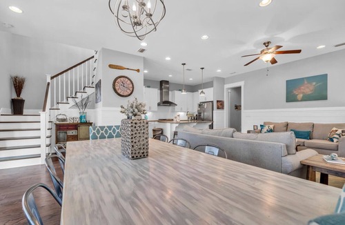 Santa Rosa Beach House | 🐙Golf Cart + Bikes Included-Pools-2 Masters-Octopus's Garden🐙