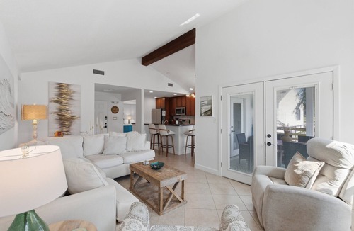 Miramar Beach Villa | Golf Cart! Pet-friendly! Linkside Village 435!